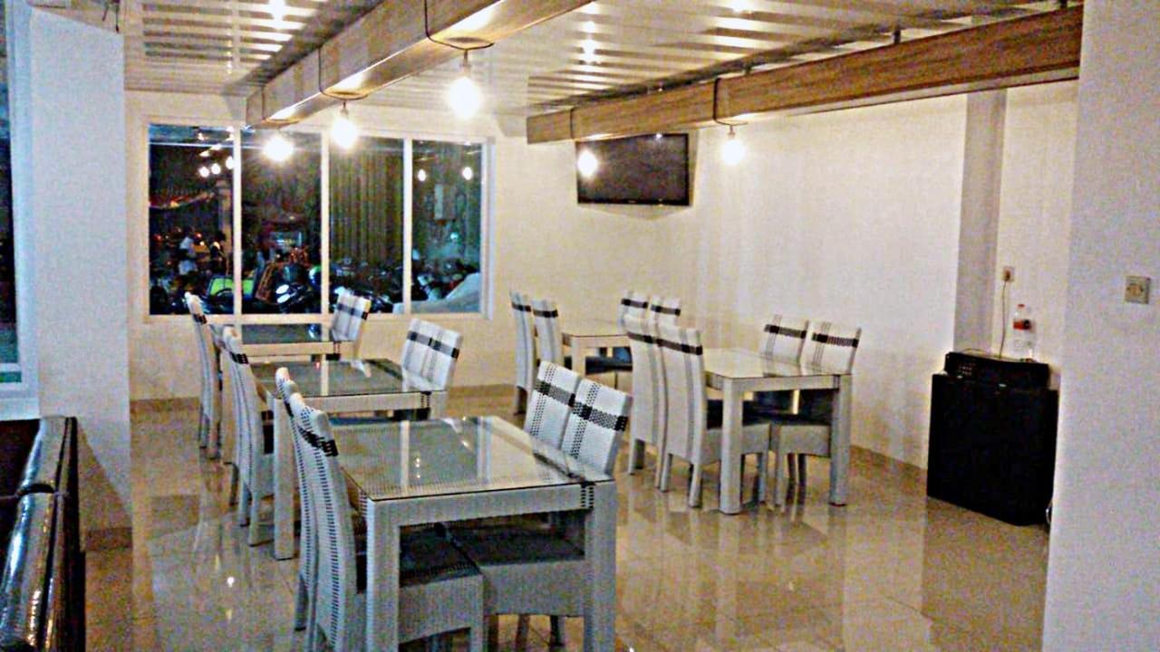 Mitra Hotel Yogyakarta Exterior photo